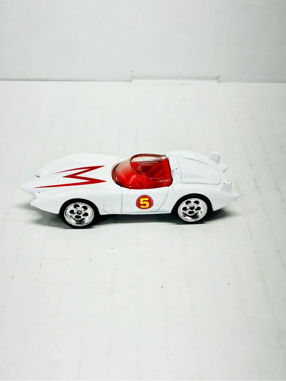 Hot Wheels Diecast Speed Racer 1:64  Mach 5 & Shooting Star Racing Cars Lot Of 2